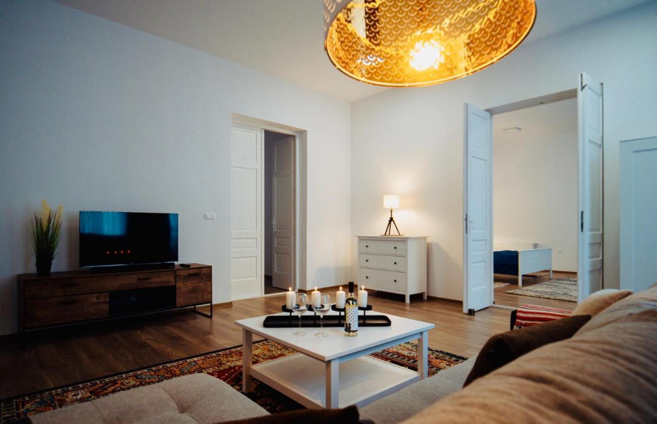 ميركورا تشيوك Zakarias Apartments المظهر الخارجي الصورة