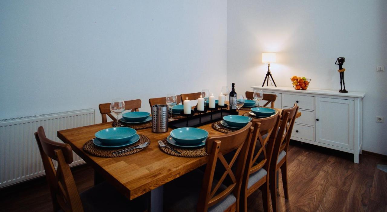 ميركورا تشيوك Zakarias Apartments المظهر الخارجي الصورة