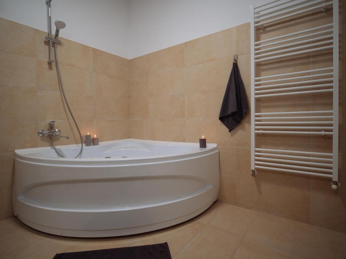 ميركورا تشيوك Zakarias Apartments المظهر الخارجي الصورة